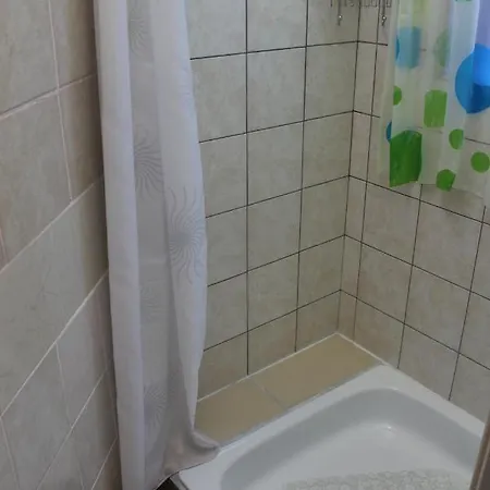 Mis Floura Lejlighed *