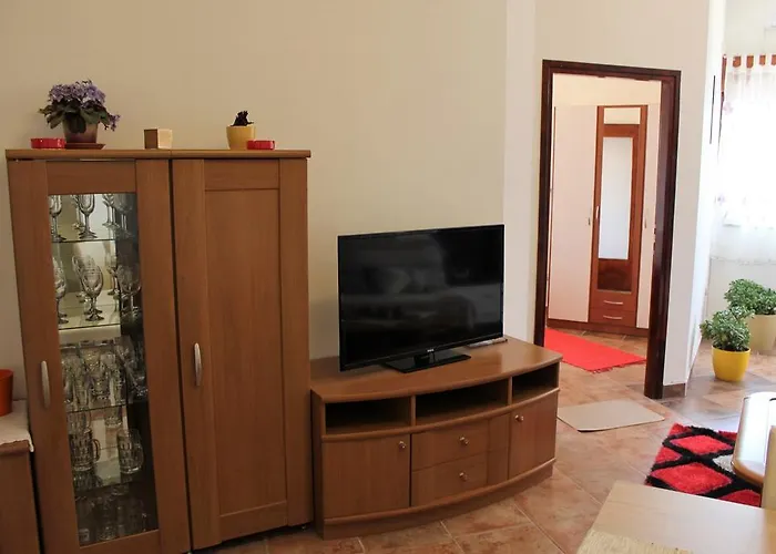 Mis Floura * 里耶卡