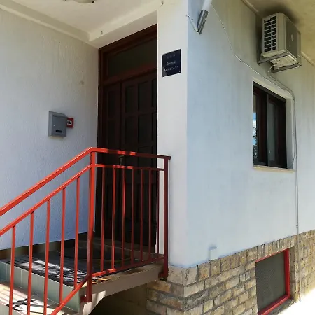 Mis Floura Apartman Fiume