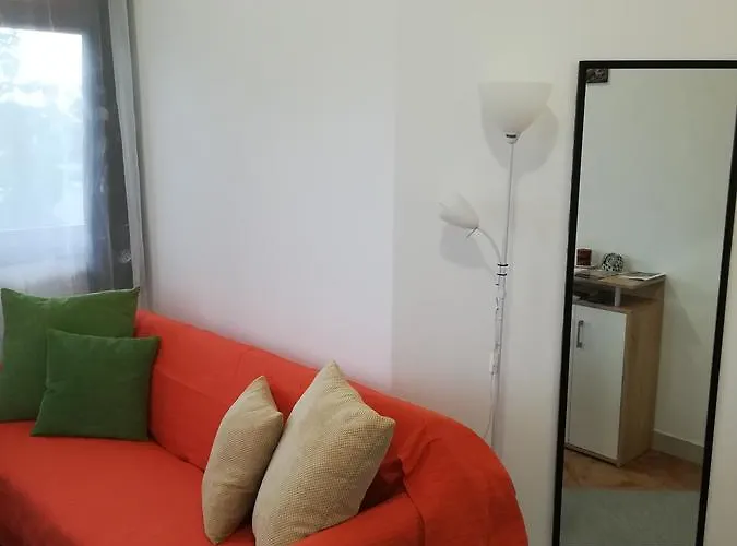 Apartment Mis Floura *