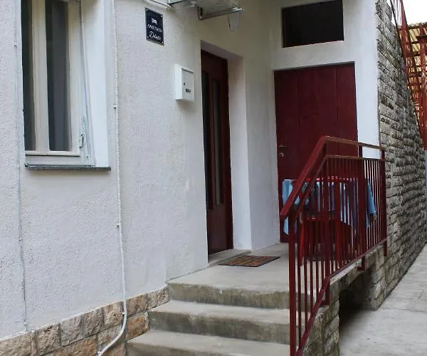 Apartment Mis Floura
